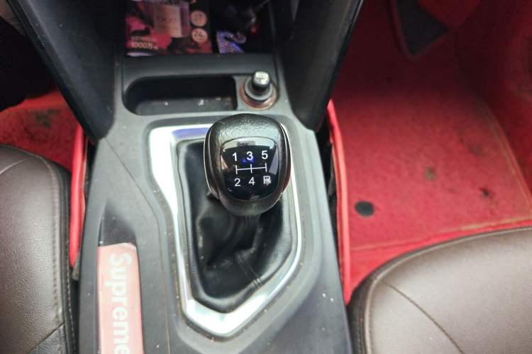 Used GAC Trumpchi GS4 2017 200T Manual Two-Wheel Drive Elite Edition Gear Lever