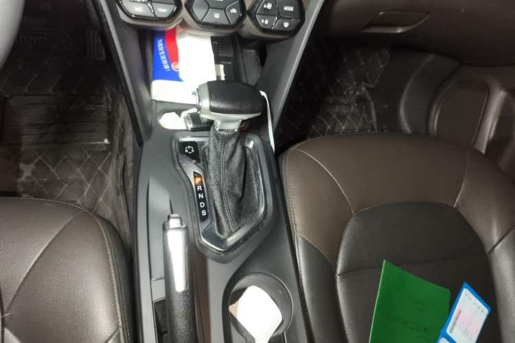 Used GAC Trumpchi GS4 2017 200T G-DCT Two-Wheel Drive Elite Edition Gear Lever