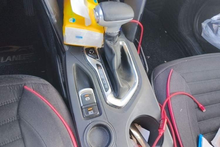 Used GAC Trumpchi GS4 2017 235T Automatic Two-Wheel Drive Elite Edition Gear Lever
