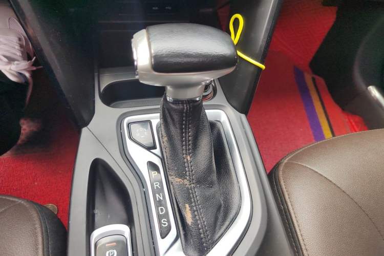 Used GAC Trumpchi GS4 2017 235T G-DCT Two-Wheel Drive Luxury Edition Gear Lever