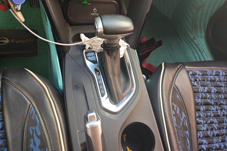 Used GAC Trumpchi GS4 2017 200T G-DCT Two-Wheel Drive Comfort Edition Gear Lever