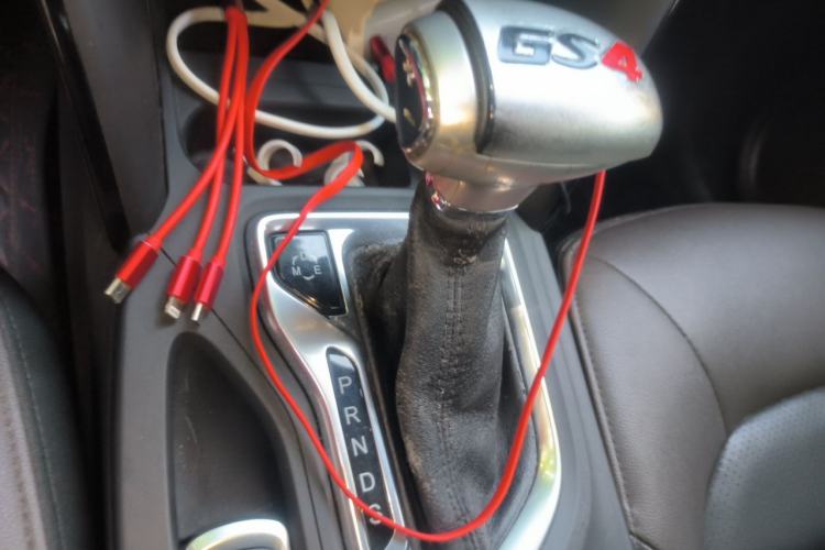 Used GAC Trumpchi GS4 2017 235T G-DCT Two-Wheel Drive Luxury Edition Gear Lever