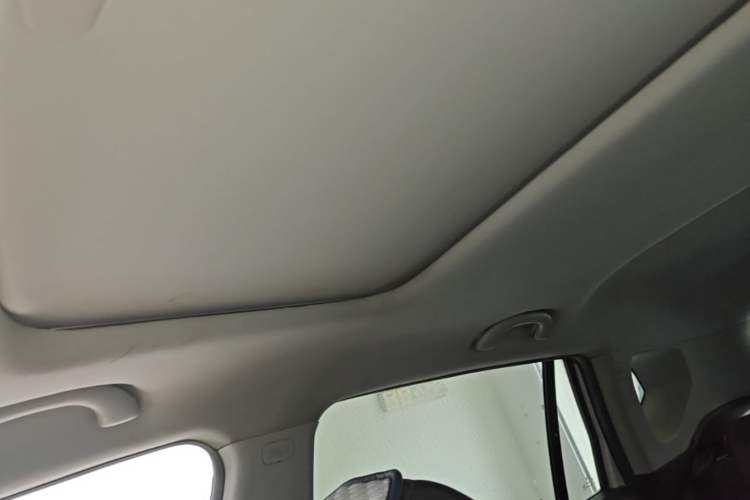 Used GAC Trumpchi GS4 2017 235T Automatic Two-Wheel Drive Luxury Smart Connectivity Version Headliner
