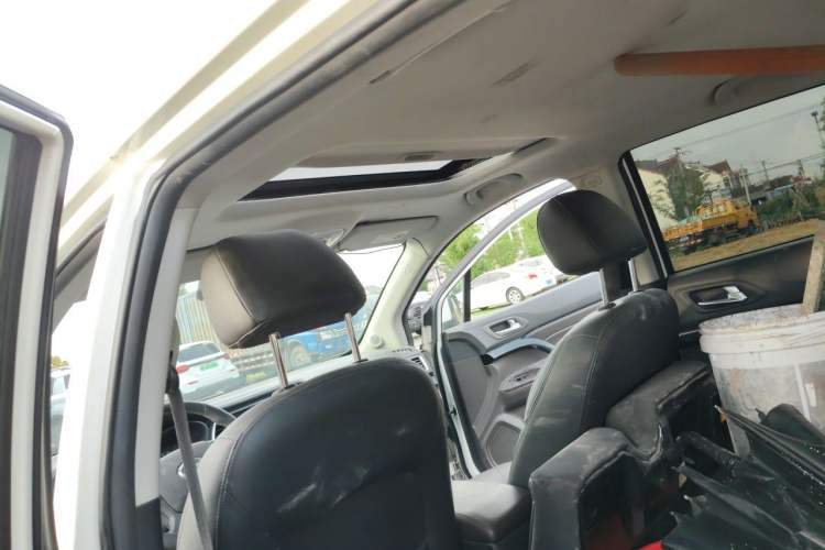 Used GAC Trumpchi GS4 2017 235T Automatic Two-Wheel Drive Luxury Smart Connectivity Version Headliner