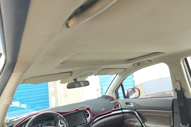 Used GAC Trumpchi GS4 2017 200T G-DCT Two-Wheel Drive Elite Edition Headliner