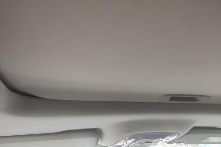 Used GAC Trumpchi GS4 2017 235T Automatic Two-Wheel Drive Luxury Smart Connectivity Version Headliner