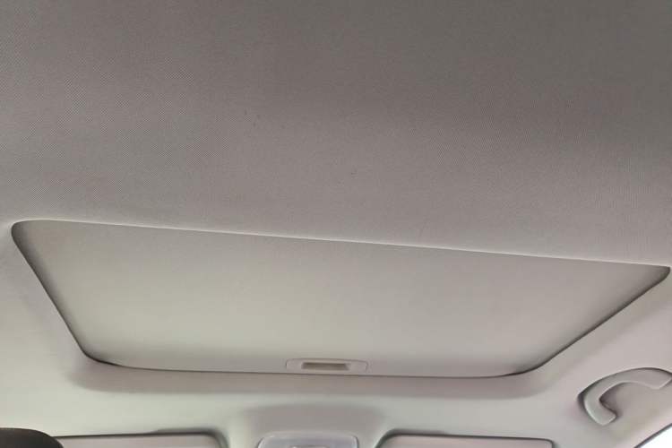 Used GAC Trumpchi GS4 2017 235T Automatic Two-Wheel Drive Luxury Smart Connectivity Version Headliner