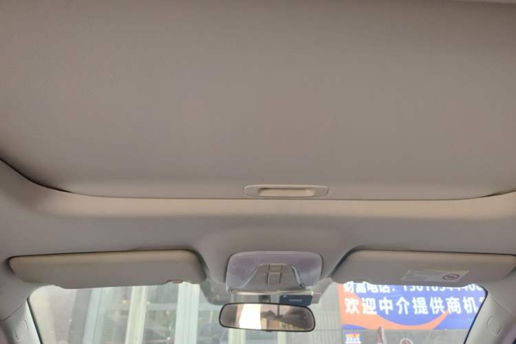 Used GAC Trumpchi GS4 2017 235T G-DCT Two-Wheel Drive Elite Edition Headliner
