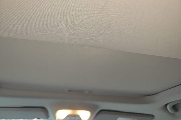 Used GAC Trumpchi GS4 2017 235T Automatic Two-Wheel Drive Luxury Smart Connectivity Version Headliner