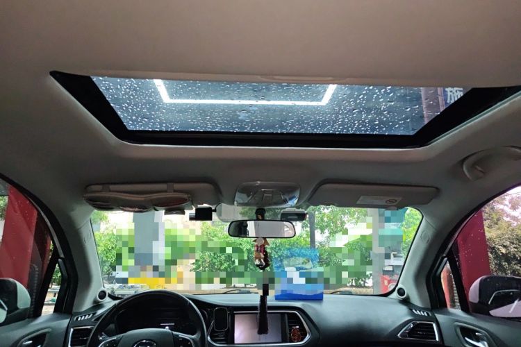Used GAC Trumpchi GS4 2017 235T Automatic Two-Wheel Drive Luxury Smart Connectivity Version Headliner