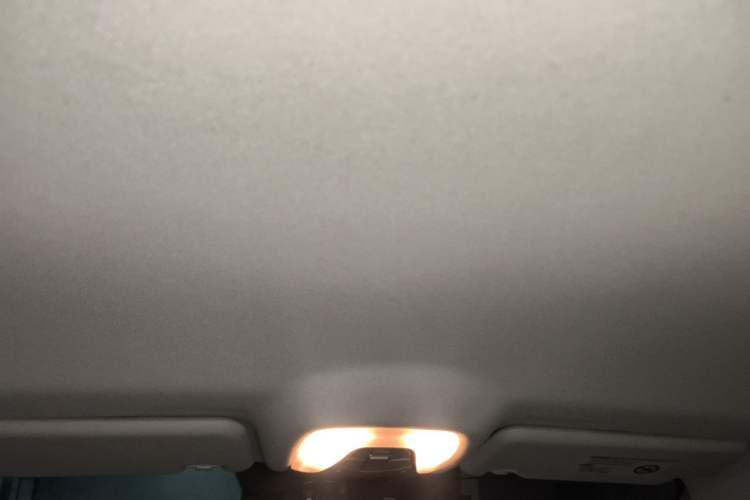 Used GAC Trumpchi GS4 2017 200T G-DCT Two-Wheel Drive Comfort Edition Headliner