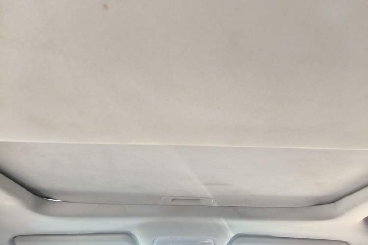 Used GAC Trumpchi GS4 2017 200T G-DCT Two-Wheel Drive Elite Edition Headliner
