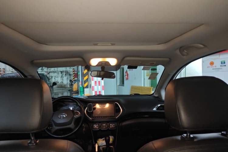 Used GAC Trumpchi GS4 2017 200T Manual Two-Wheel Drive Elite Edition Headliner