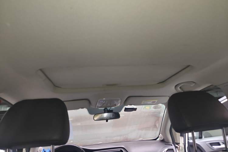 Used GAC Trumpchi GS4 2017 235T Automatic Two-Wheel Drive Elite Edition Headliner