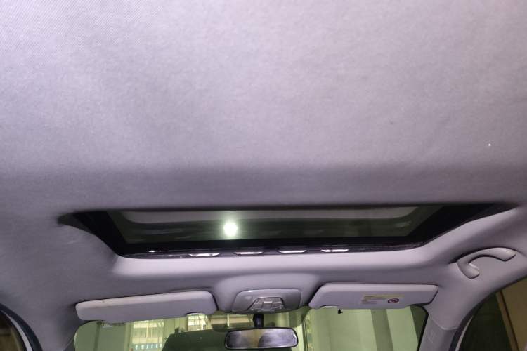 Used GAC Trumpchi GS4 2017 235T Automatic Two-Wheel Drive Luxury Smart Connectivity Version Headliner