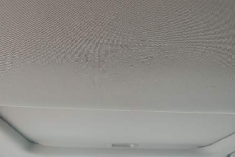 Used GAC Trumpchi GS4 2017 235T Manual Two-Wheel Drive Luxury Edition Headliner