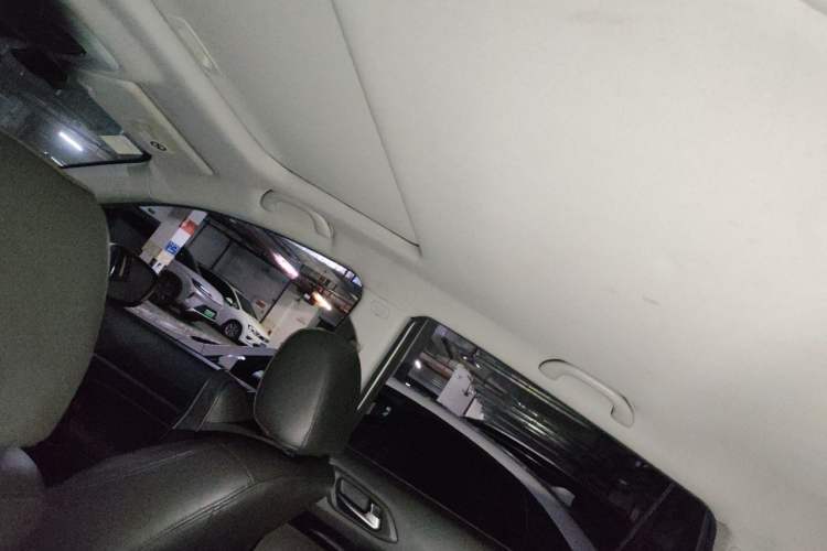 Used GAC Trumpchi GS4 2017 235T Automatic Two-Wheel Drive Luxury Smart Connectivity Version Headliner