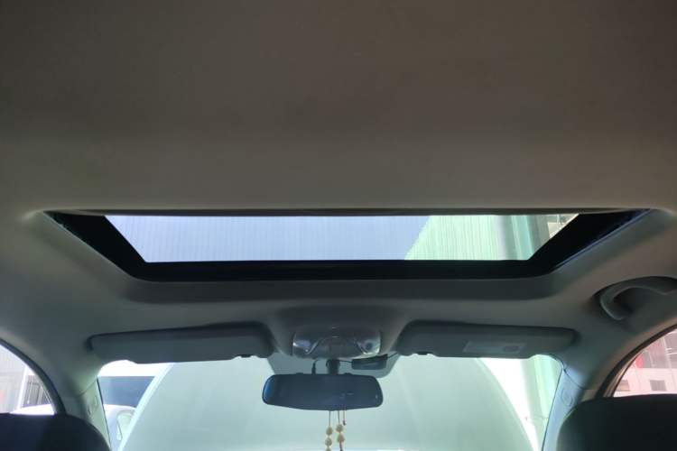 Used GAC Trumpchi GS4 2017 235T Automatic Two-Wheel Drive Luxury Smart Connectivity Version Headliner