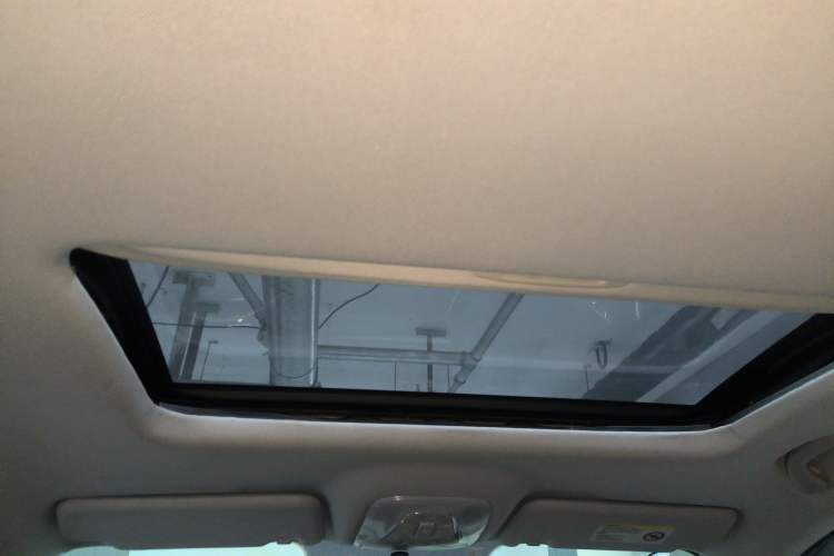 Used GAC Trumpchi GS4 2017 235T Automatic Two-Wheel Drive Luxury Smart Connectivity Version Headliner