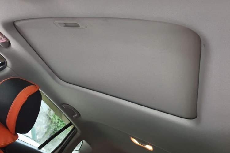 Used GAC Trumpchi GS4 2017 235T Automatic Two-Wheel Drive Luxury Smart Connectivity Version Headliner
