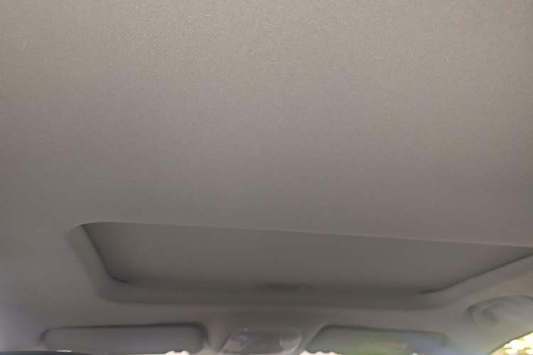 Used GAC Trumpchi GS4 2017 235T Automatic Two-Wheel Drive Luxury Smart Connectivity Version Headliner