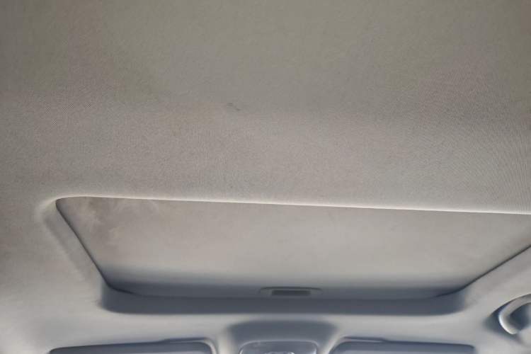 Used GAC Trumpchi GS4 2017 235T Automatic Two-Wheel Drive Luxury Smart Connectivity Version Headliner