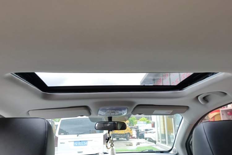 Used GAC Trumpchi GS4 2017 235T Automatic Two-Wheel Drive Elite Edition Headliner