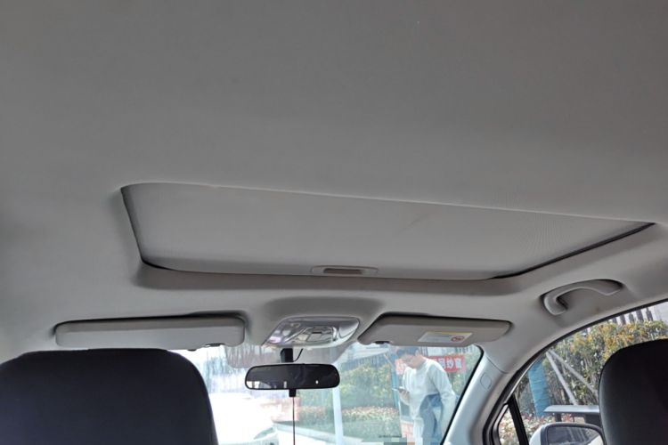 Used GAC Trumpchi GS4 2017 200T G-DCT Two-Wheel Drive Elite Edition Headliner