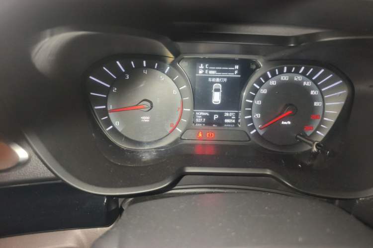 Used GAC Trumpchi GS4 2017 200T G-DCT Two-Wheel Drive Elite Edition Instrument Cluster