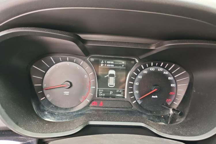 Used GAC Trumpchi GS4 2017 235T G-DCT Two-Wheel Drive Elite Edition Instrument Cluster
