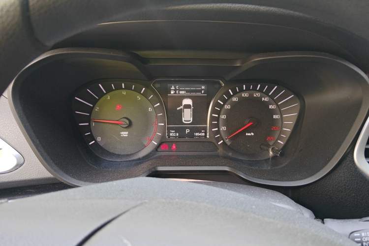 Used GAC Trumpchi GS4 2017 235T Automatic Two-Wheel Drive Elite Edition Instrument Cluster