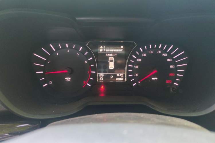 Used GAC Trumpchi GS4 2017 235T G-DCT Two-Wheel Drive Elite Edition Instrument Cluster