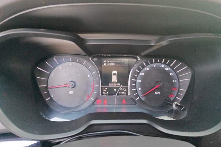 Used GAC Trumpchi GS4 2017 235T Automatic Two-Wheel Drive Luxury Smart Connectivity Version Instrument Cluster