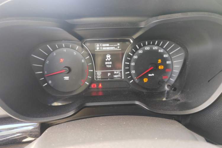 Used GAC Trumpchi GS4 2017 235T G-DCT Two-Wheel Drive Elite Edition Instrument Cluster