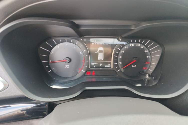 Used GAC Trumpchi GS4 2017 235T Automatic Two-Wheel Drive Elite Edition Instrument Cluster