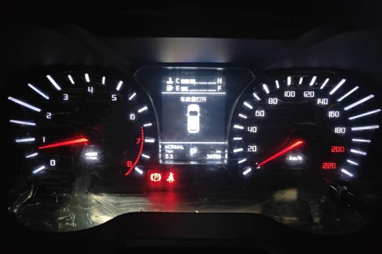 Used GAC Trumpchi GS4 2017 235T Automatic Two-Wheel Drive Elite Edition Instrument Cluster