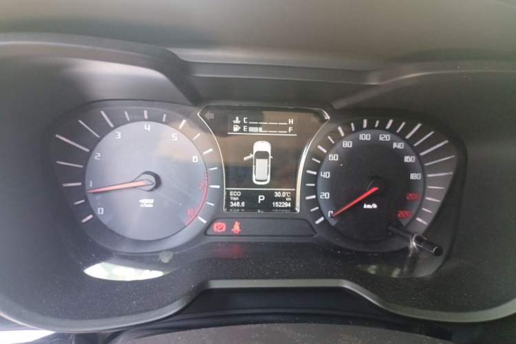 Used GAC Trumpchi GS4 2017 235T Automatic Two-Wheel Drive Luxury Smart Connectivity Version Instrument Cluster