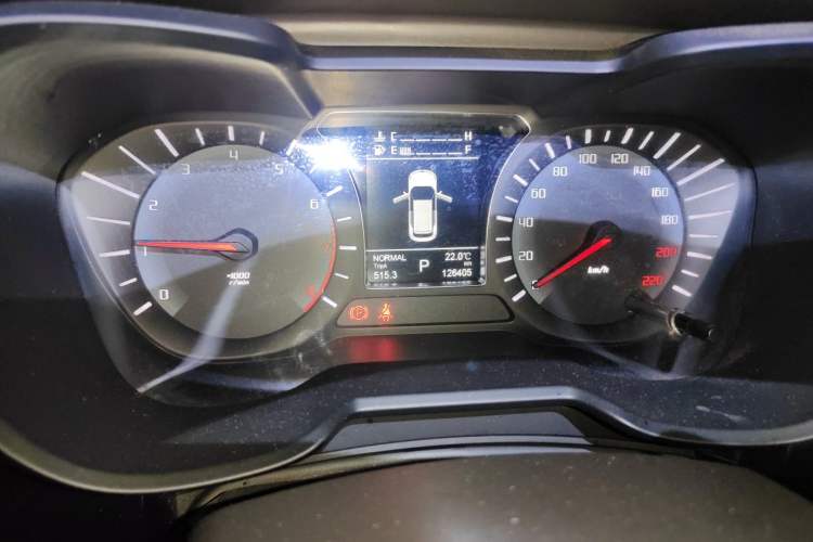 Used GAC Trumpchi GS4 2017 235T G-DCT Two-Wheel Drive Luxury Edition Instrument Cluster
