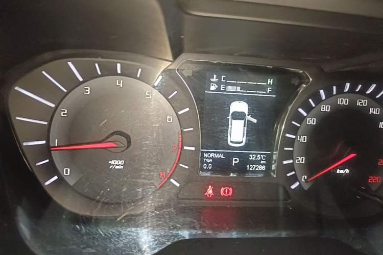 Used GAC Trumpchi GS4 2017 200T G-DCT Two-Wheel Drive Elite Edition Instrument Cluster