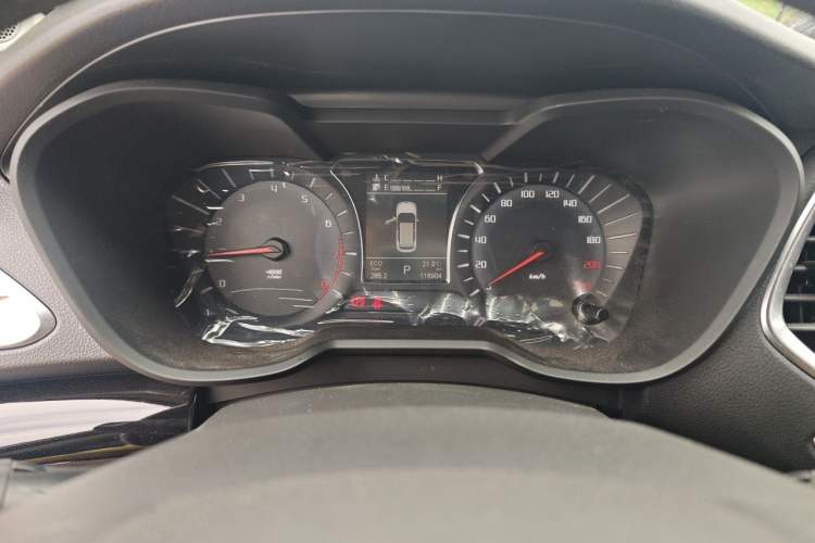 Used GAC Trumpchi GS4 2017 235T Automatic Two-Wheel Drive Luxury Smart Connectivity Version Instrument Cluster