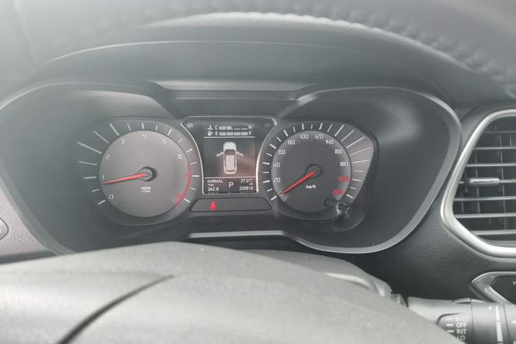 Used GAC Trumpchi GS4 2017 235T Automatic Two-Wheel Drive Luxury Smart Connectivity Version Instrument Cluster