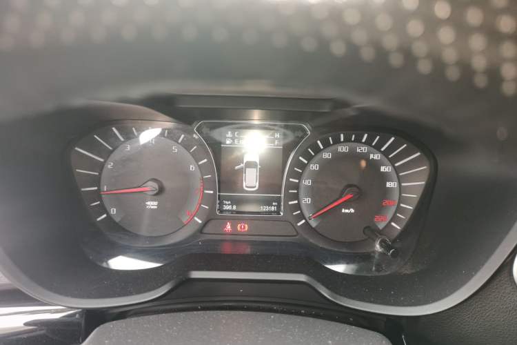 Used GAC Trumpchi GS4 2017 235T Manual Two-Wheel Drive Luxury Edition Instrument Cluster