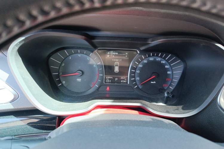 Used GAC Trumpchi GS4 2017 235T Automatic Two-Wheel Drive Luxury Smart Connectivity Version Instrument Cluster