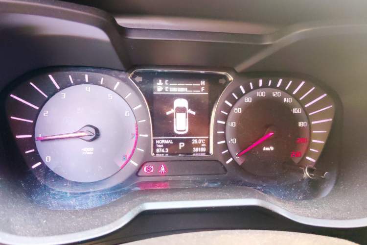 Used GAC Trumpchi GS4 2017 235T Automatic Two-Wheel Drive Luxury Smart Connectivity Version Instrument Cluster