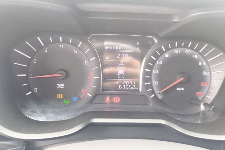 Used GAC Trumpchi GS4 2017 200T Manual Two-Wheel Drive Comfort Edition Instrument Cluster