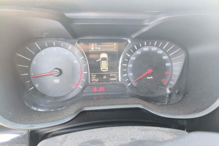 Used GAC Trumpchi GS4 2017 200T G-DCT Two-Wheel Drive Elite Edition Instrument Cluster