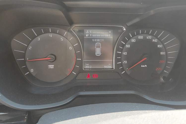 Used GAC Trumpchi GS4 2017 200T Manual Two-Wheel Drive Luxury Edition Instrument Cluster