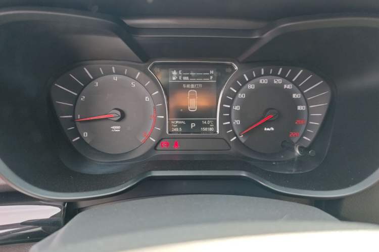 Used GAC Trumpchi GS4 2017 235T Automatic Two-Wheel Drive Luxury Smart Connectivity Version Instrument Cluster