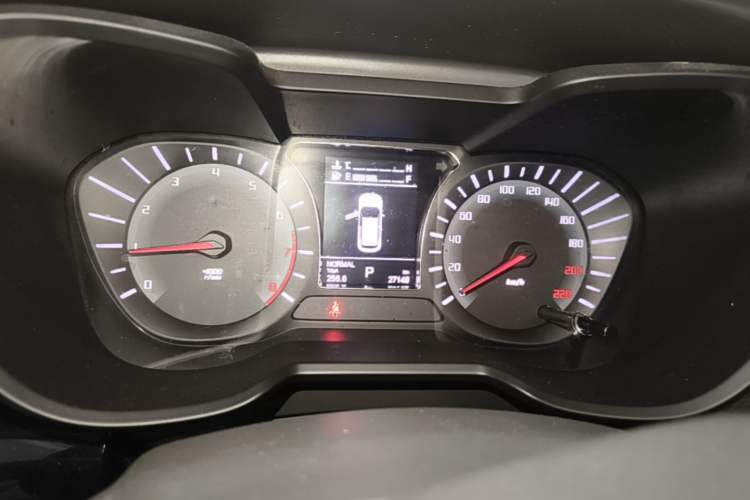 Used GAC Trumpchi GS4 2017 235T Automatic Two-Wheel Drive Elite Edition Instrument Cluster