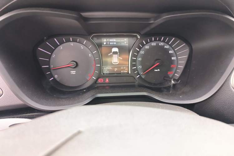 Used GAC Trumpchi GS4 2017 235T G-DCT Two-Wheel Drive Luxury Edition Instrument Cluster
